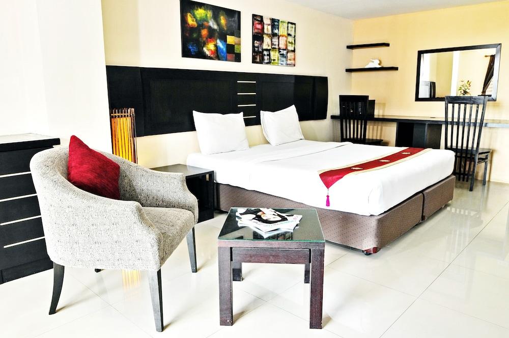 Grand Marina Residence Hotel Ban Laem Chabang Екстериор снимка