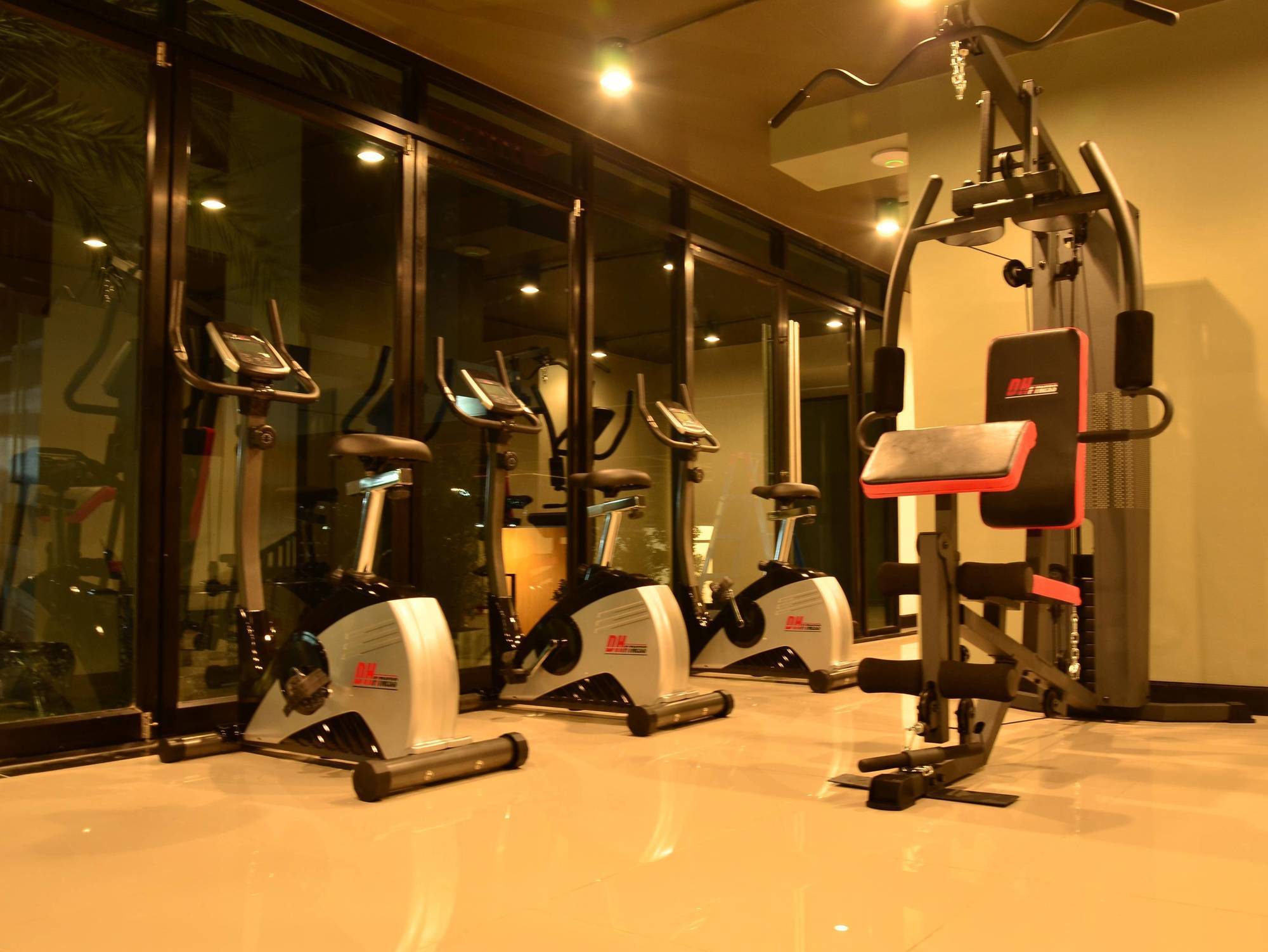 Grand Marina Residence Hotel Ban Laem Chabang Екстериор снимка