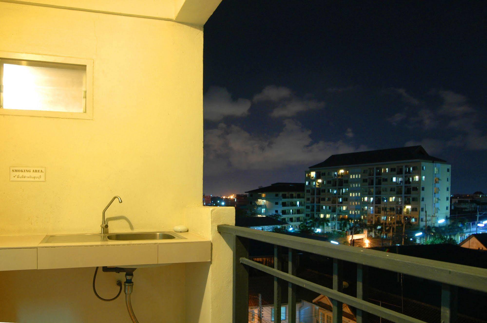 Grand Marina Residence Hotel Ban Laem Chabang Екстериор снимка